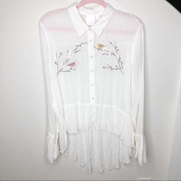 LC Lauren Conrad Tops - Lauren Conrad / Embroidered Button Up Blouse